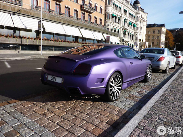 Paarse Mansory valt op in Stockholm