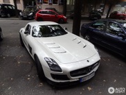 Langsam aber sicher wird dieser Mercedes-Benz SLS AMG getunt