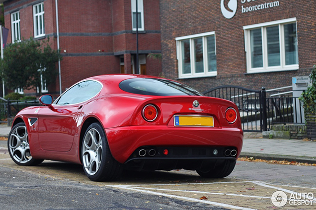 Spot van de dag: Alfa Romeo 8C Competizione