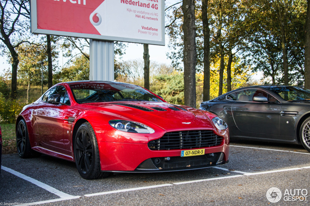 Spot van de dag: Aston Martin V12 Vantage