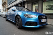 蓝色奥迪 RS6 Avant，你觉得如何?