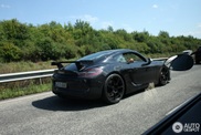保时捷 Cayman GT4 已经来到户外
