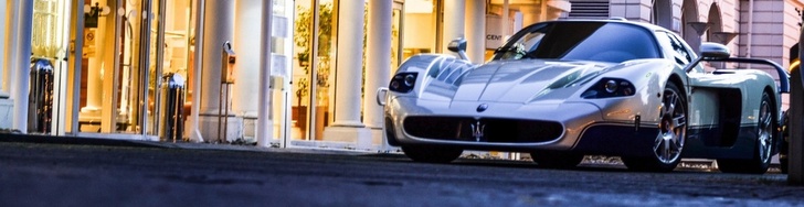 Magnífico spot de un Maserati MC12