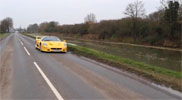 Filmpje: met meer dan 100 km/u achter een Ferrari F50 wakeboarden