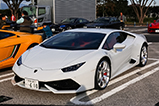 Touring Lamborghini in Tokyo brengt mooie club samen