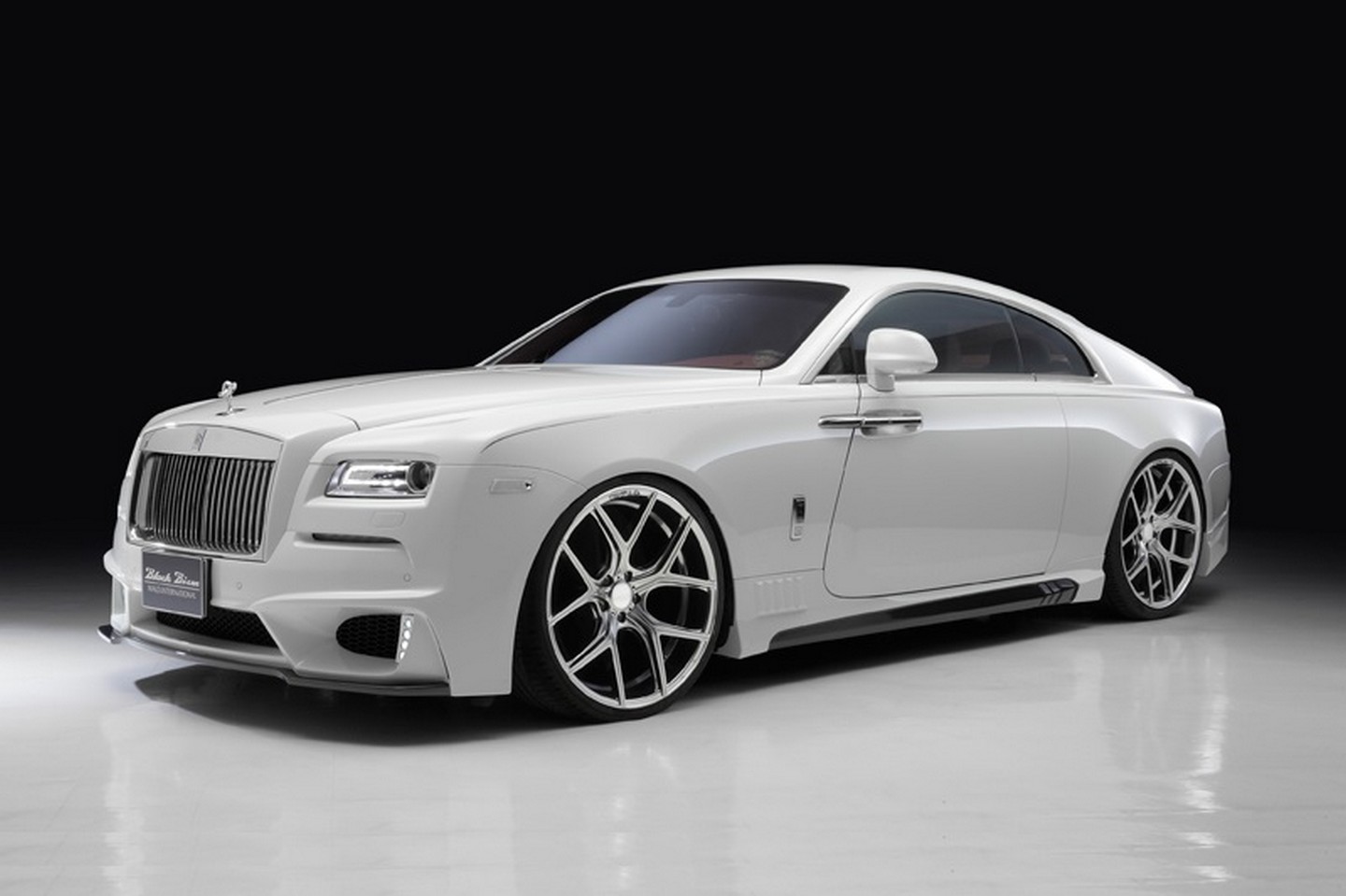 WALD geeft Rolls-Royce Wraith Black Bision kuur 