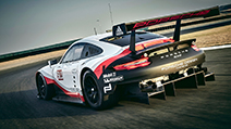 2017 Porsche 911 RSR is revolutionair