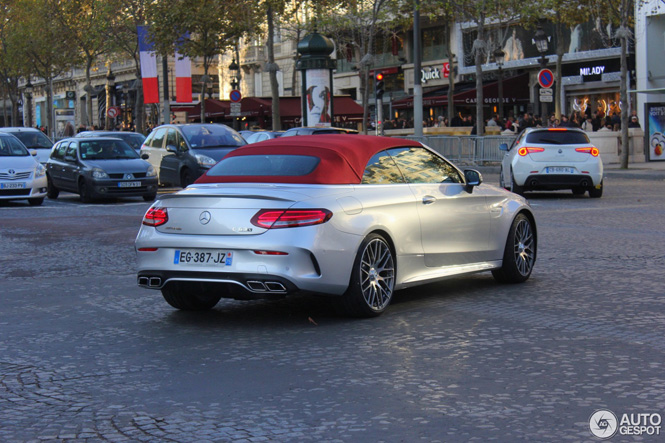 Mercedes-AMG C 63 Cabrio heeft minder warm welkom in Parijs