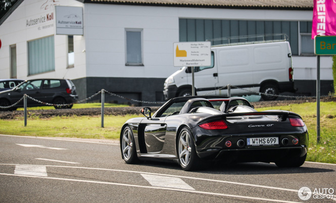 Gevaarlijk trio Porsches gespot