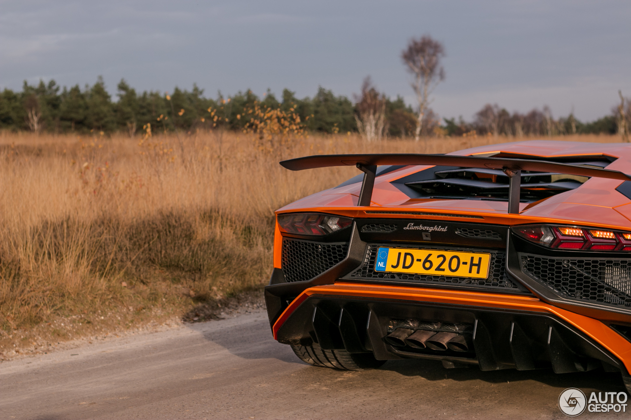 Spot van de Dag: Oranje Lamborghini Aventador SV