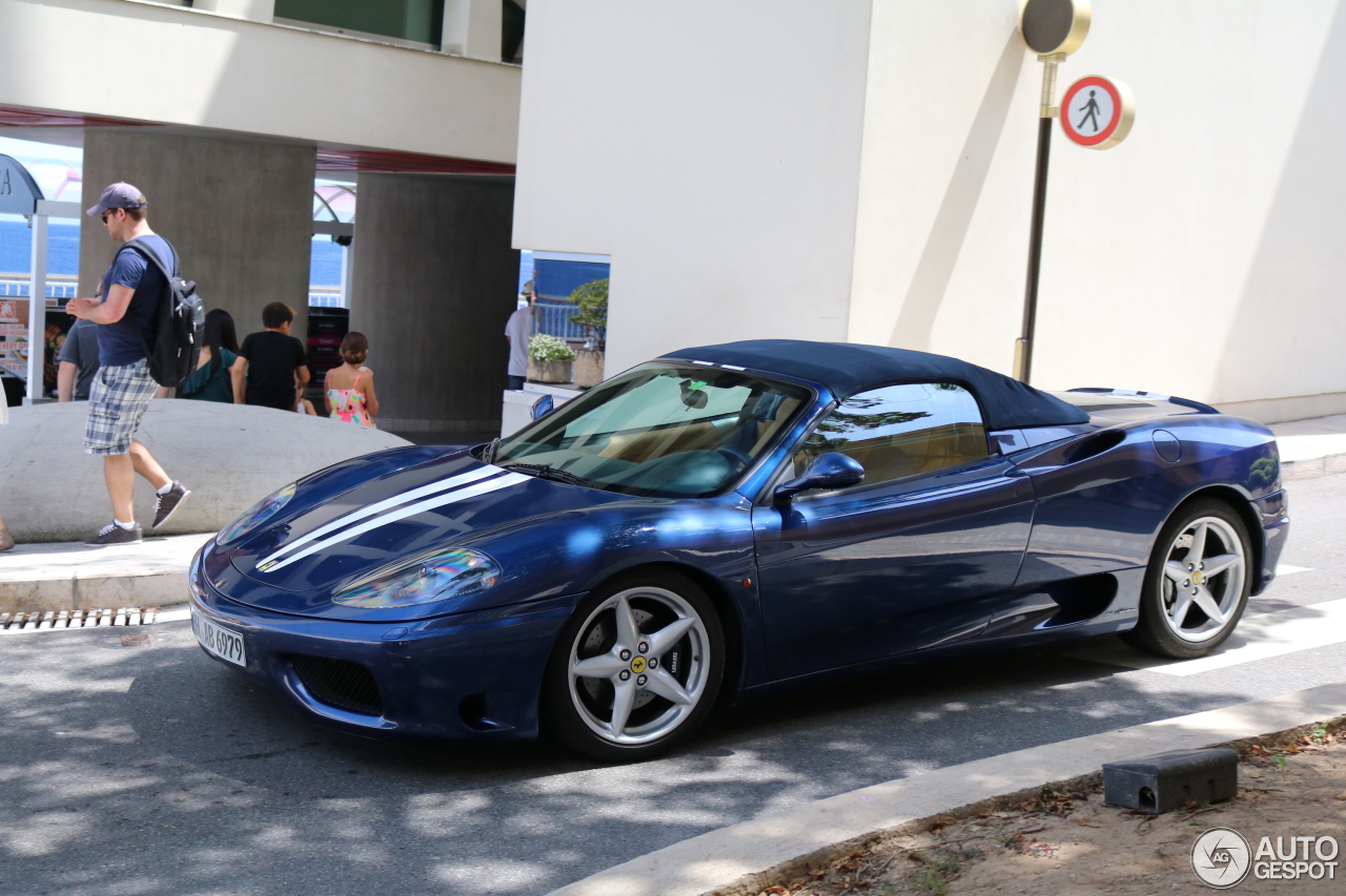 Ferrari 360 blijft onopgemerkt in Monaco
