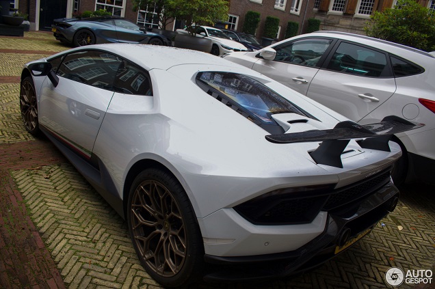 Spot van de dag: Lamborghini Huracán LP640-4 Performante