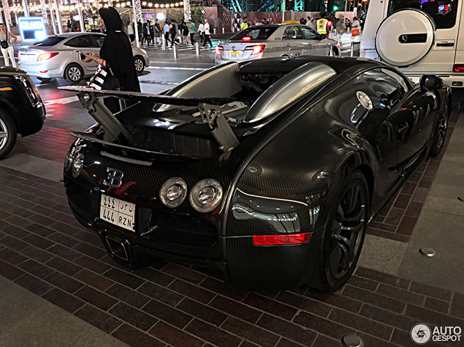 Carbon spot: Bugatti Veyron 16.4 Mansory Vincero