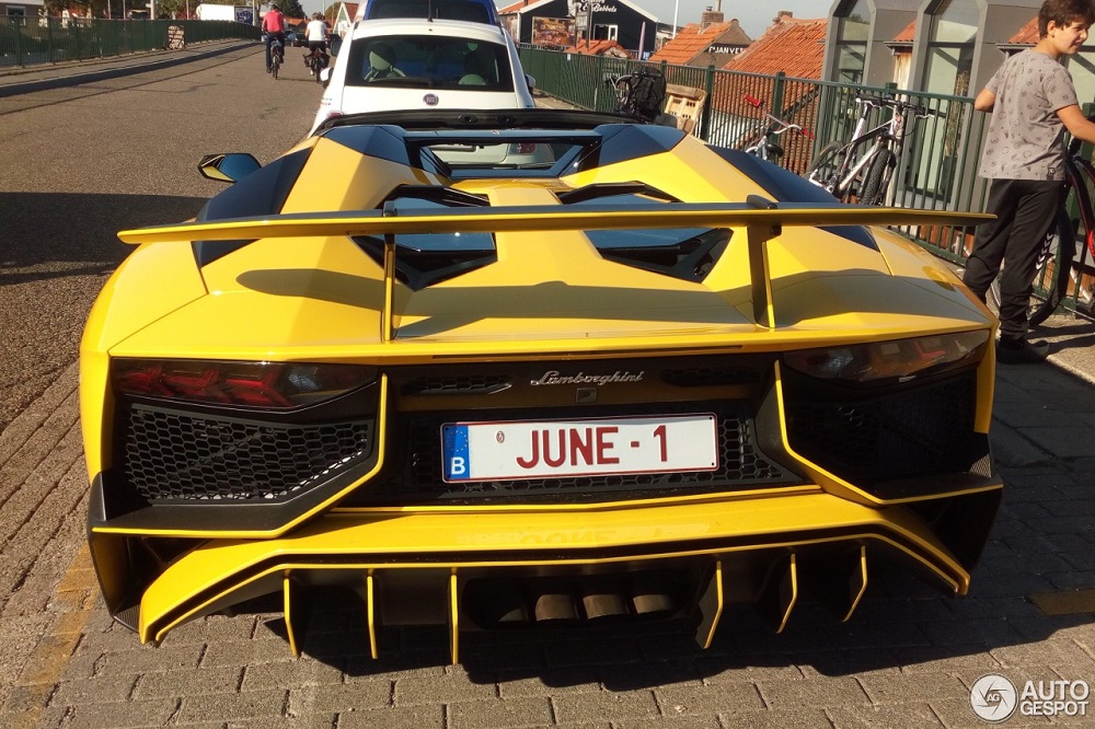 Spot van de dag: Lamborghini Aventador LP750-4 SuperVeloce Roadster