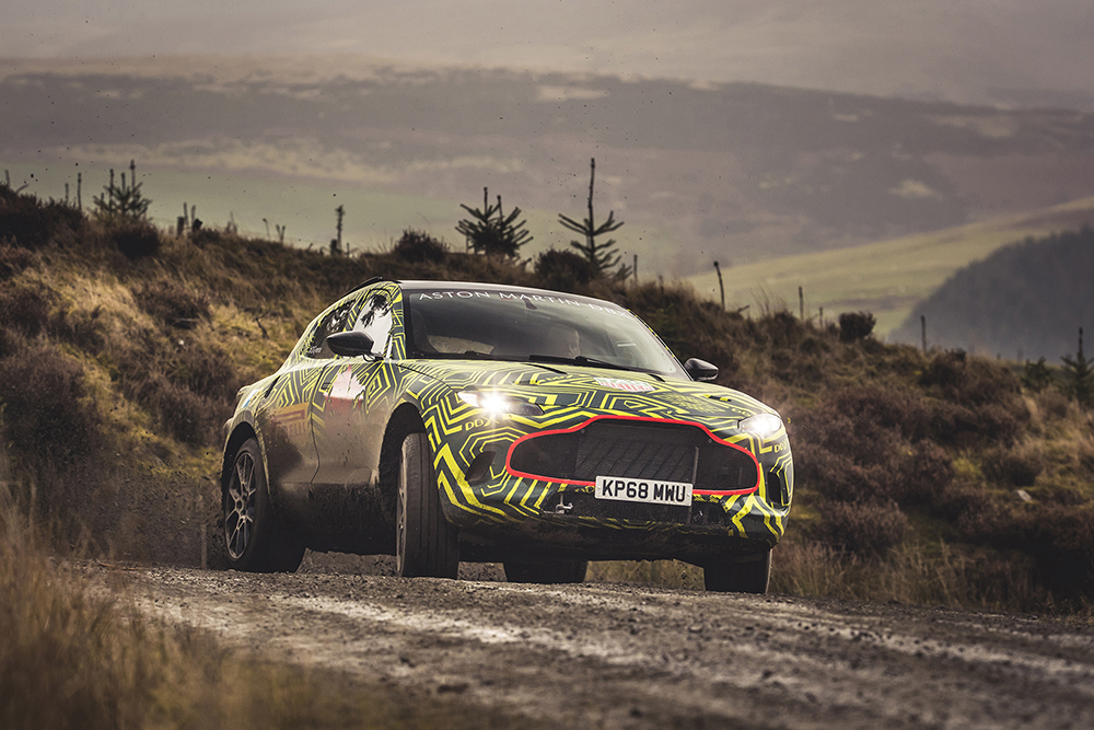 Aston Martin DBX begint aan intensief testprogramma