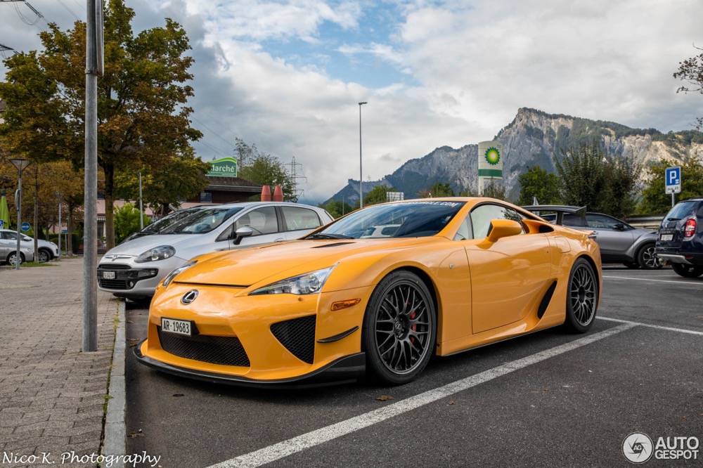 Lexus LFA Nürburgring Edition is pijlsnelle banaan