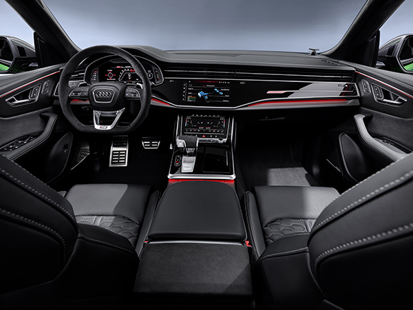 De Audi RS Q8 staat binnenkort bekend als de tank