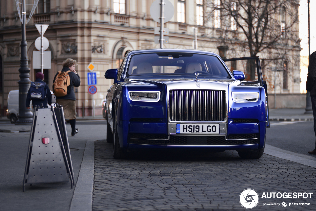 Rolls-Royce Phantom kan wel een adellijke kleur gebruiken