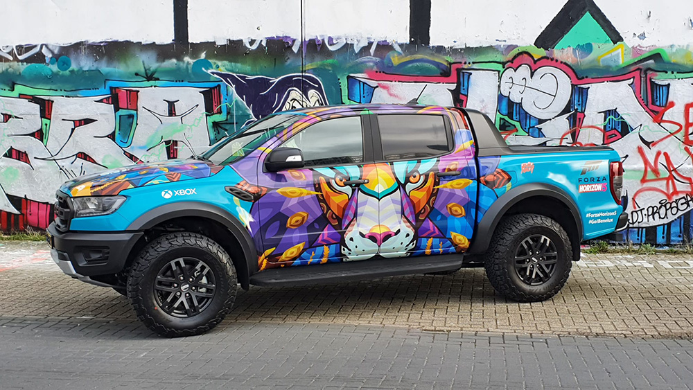 Spot deze vette Ford Raptor #ForzaHorizon5 en win een unieke controller