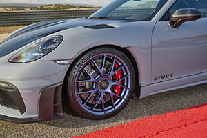 We verwelkomen de Porsche 718 Cayman GT4 RS