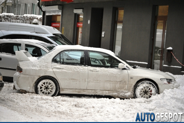 Spot van de dag: Mitsubishi Lancer Evolution IX