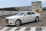 Goede mix: Rolls-Royce Mansory Ghost met Vellano velgen