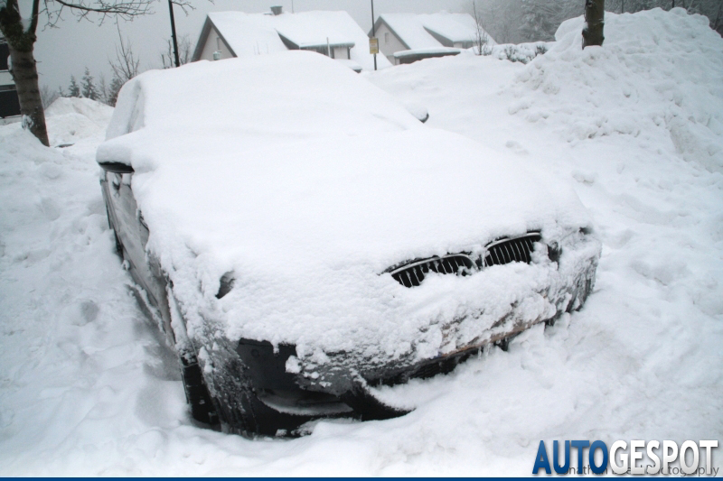 Spot van de dag: ingesneeuwde BMW M5 Touring
