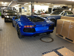 Lekker! Blue Nethus op de Lamborghini Aventador LP700-4