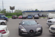 Filmpje: Mansory Veyron Linea Vincerò duikt op in Moskou