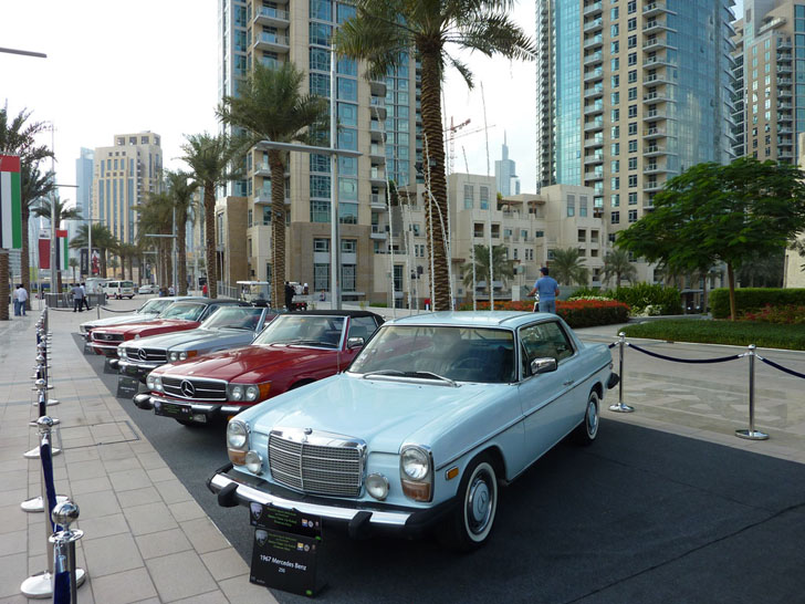 Fotospecial: Emirates Classic Carshow 2011 in hartje Dubai 