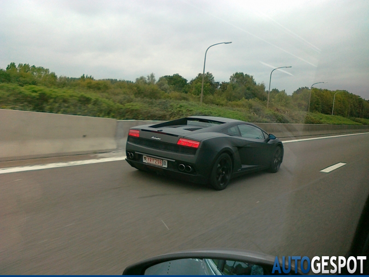Gespot: matte kleuren deel 96