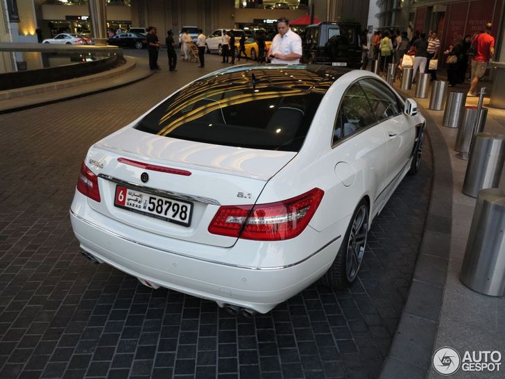 Mercedes-Benz Brabus E 6.1 Coupe gespot in Dubai