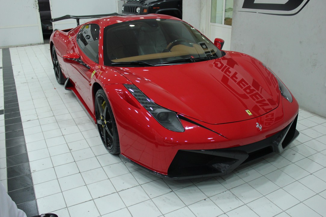 Ferrari 458 Italia volgens Different Car