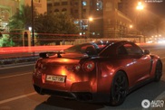 Gespottet: Nissan GT-R in Chrom-Rot