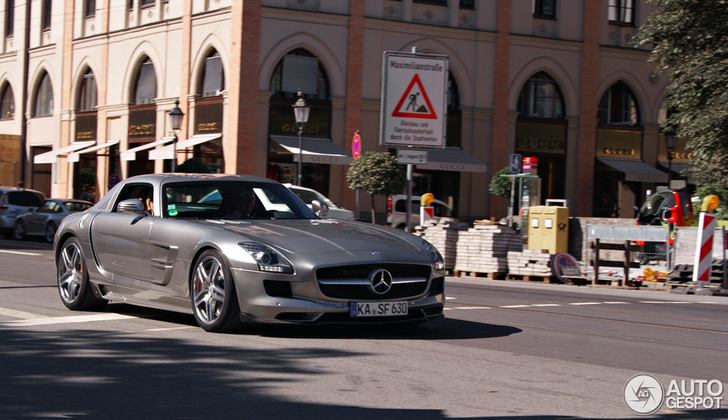 Voor de liefhebber: Mercedes-Benz Brabus SLS AMG gespot 