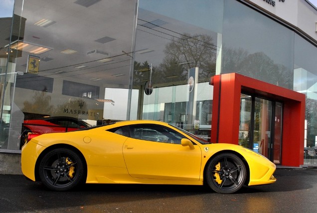 Ferrari 458 Speciale vind zijn weg naar de dealers