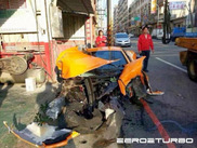 A Taiwan un poteau en béton a eu raison d'une McLaren 12C