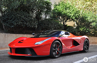 LaFerrari laat zich zien in Prinsdom Monaco 