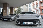 La F12berlinetta opaca sta diventando sempre più comune?