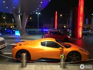 Pomarańczowe Ferrari 458 Spider? Czemu nie! 