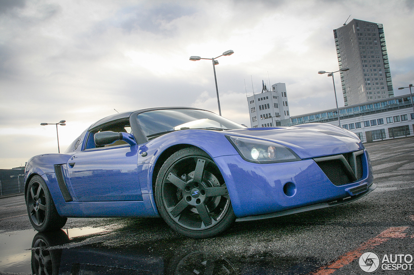 Toine vertelt meer over zijn bijzondere Opel Speedster