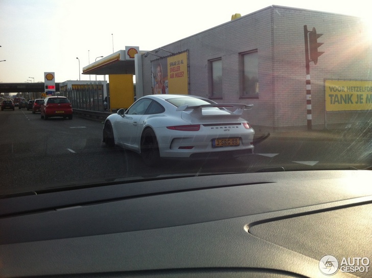 Spot van de dag: Porsche 991 GT3 is hot!