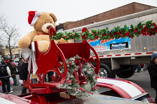 Toys for Nuts Rally haalt speelgoed op voor kinderen 