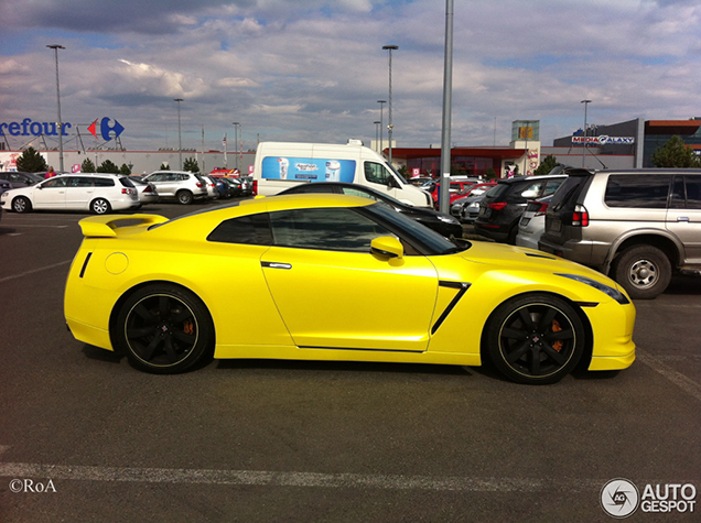 Vind jij geel op een Nissan GT-R cool?