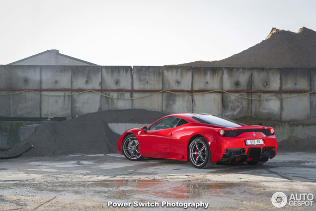 Ferrari 458 Speciale erg lekker op de foto gezet