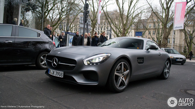 Leveringen Mercedes-AMG GT van start