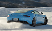 Varios Aston Martin en la nieve!