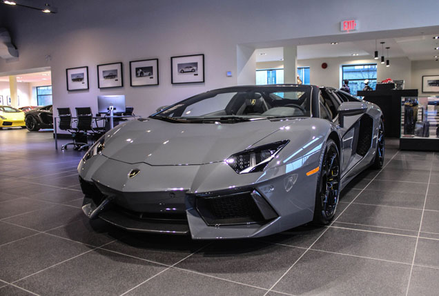 Vancouver is prachtige Lamborghini Aventador Roadster rijker