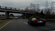 Filmpje: Lamborghini Murciélago vliegt van snelweg af