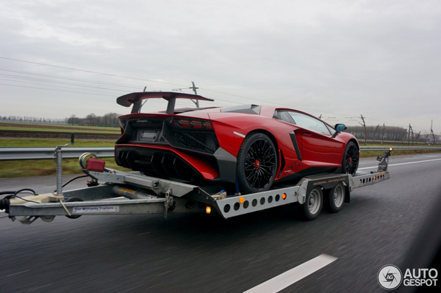 Spot van de dag: Lamborghini Aventador LP750-4 SuperVeloce
